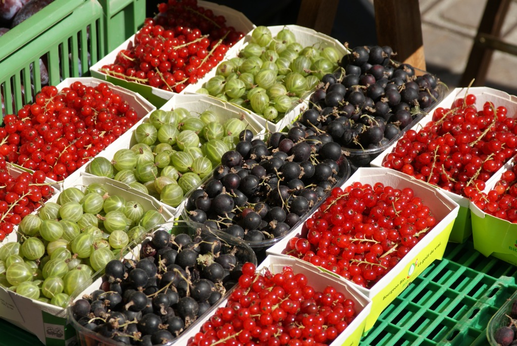 Morges, au Marché jigsaw puzzle in Fruits & Veggies puzzles on TheJigsawPuzzles.com