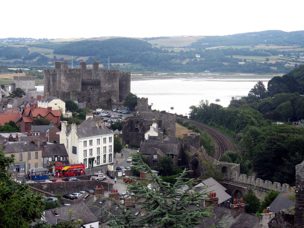 Castillo de Conwy jigsaw puzzle in Castles puzzles on TheJigsawPuzzles.com