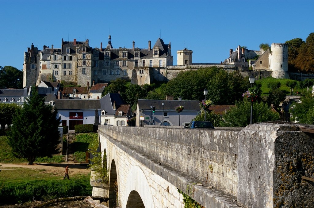 Chateau de Saint-Aignan-sur-Cher jigsaw puzzle in Bridges puzzles on TheJigsawPuzzles.com