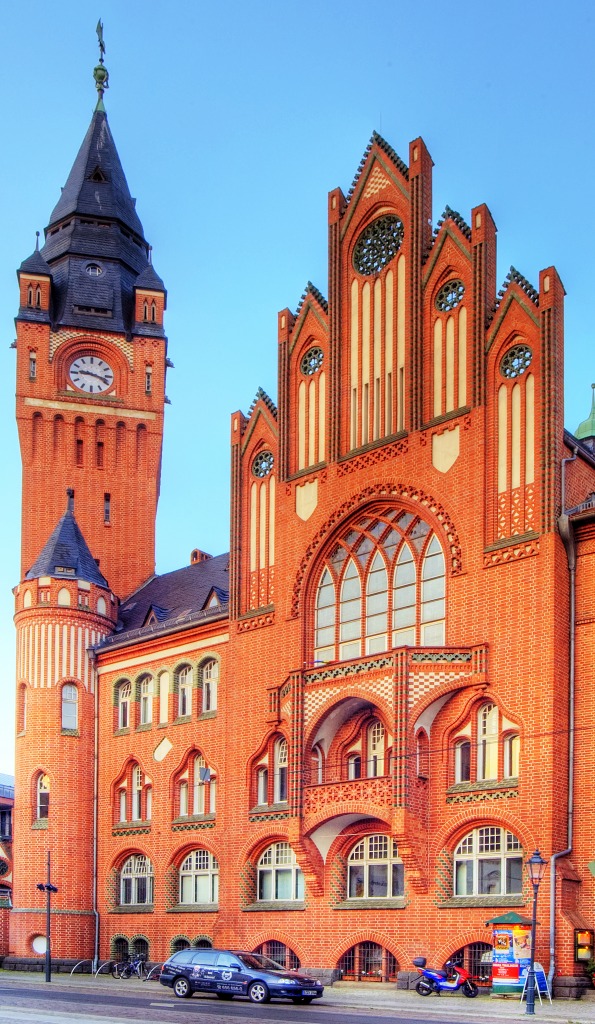 Köpenick Rathaus jigsaw puzzle in Street View puzzles on TheJigsawPuzzles.com